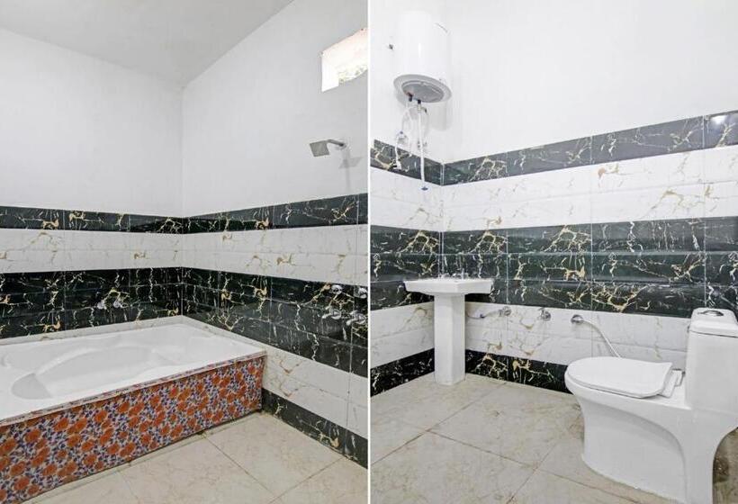 Hotel Oyo Flagship 80796 Bansi Party Hall