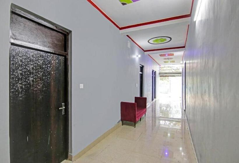 Hotel Oyo Flagship 80796 Bansi Party Hall