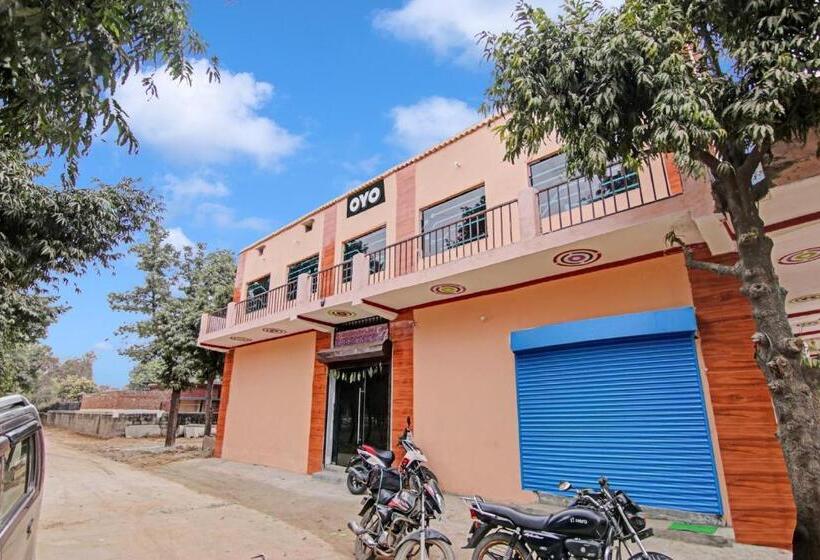 Hotel Oyo Flagship 80796 Bansi Party Hall