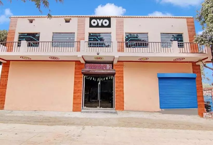 ホテル Oyo Flagship 80796 Bansi  Party Hall