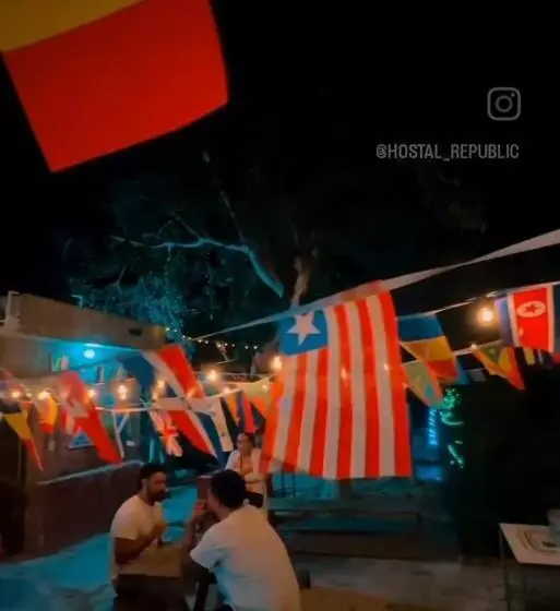 ペンション Hostal Republic