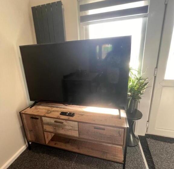 פנסיון The Coral 66 Guest House Southampton