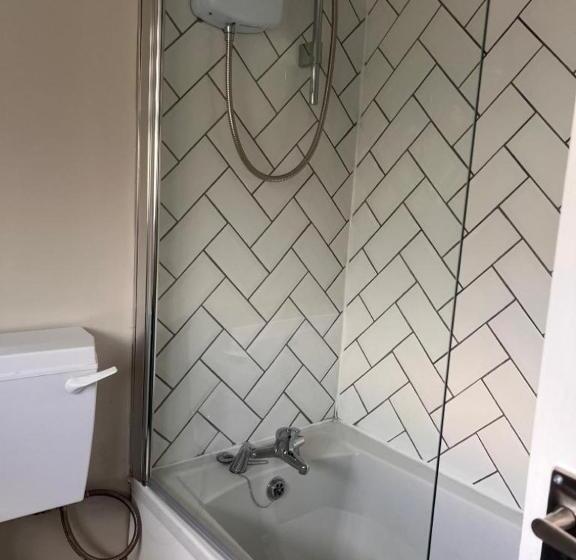 פנסיון The Coral 66 Guest House Southampton