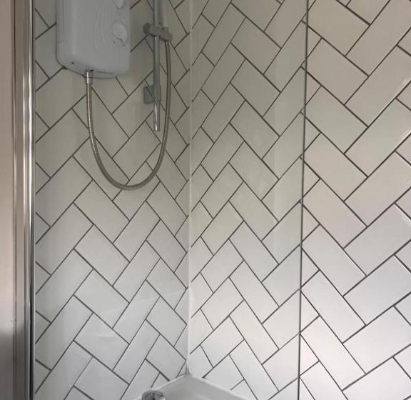 פנסיון The Coral 66 Guest House Southampton