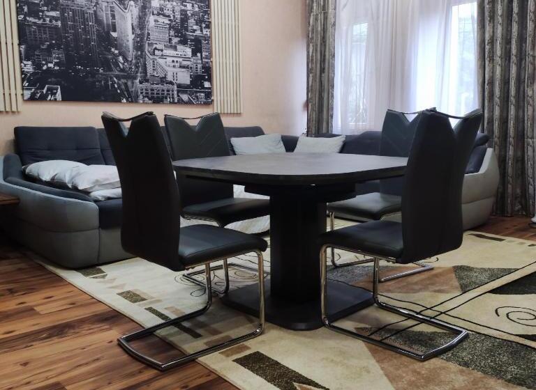 فندق صغير резидент