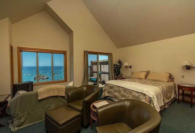 Aamiaismajoitus (B&B) Turtle Rocks Oceanfront Inn