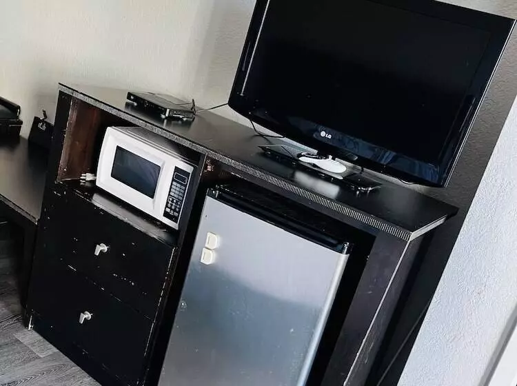 هتل Relax Inn & Suite