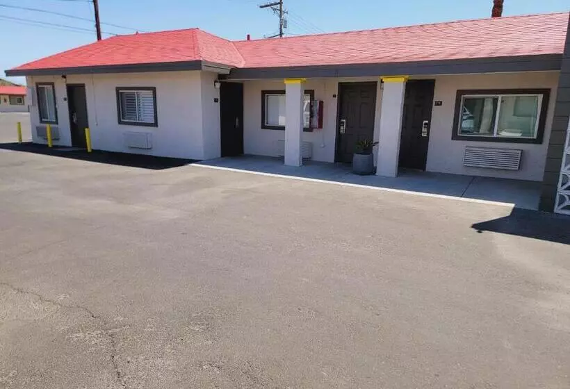 Hotelli Super 8 By Wyndham El Centro North