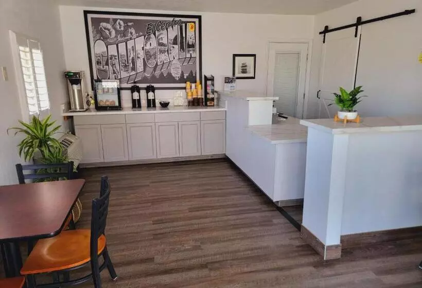 Hotelli Super 8 By Wyndham El Centro North