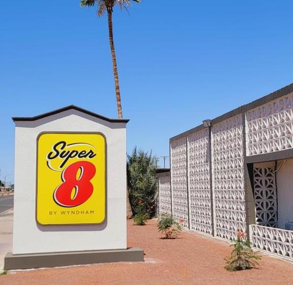 Отель Super 8 By Wyndham El Centro North