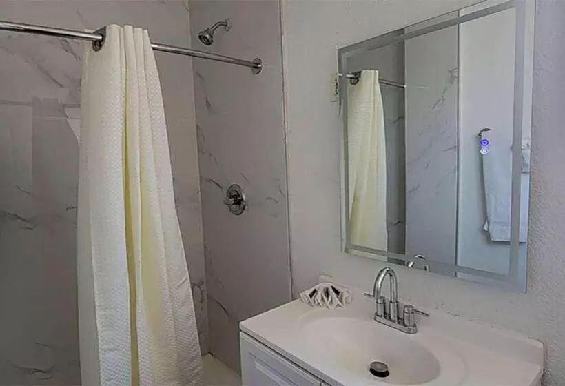 Hotelli Super 8 By Wyndham El Centro North