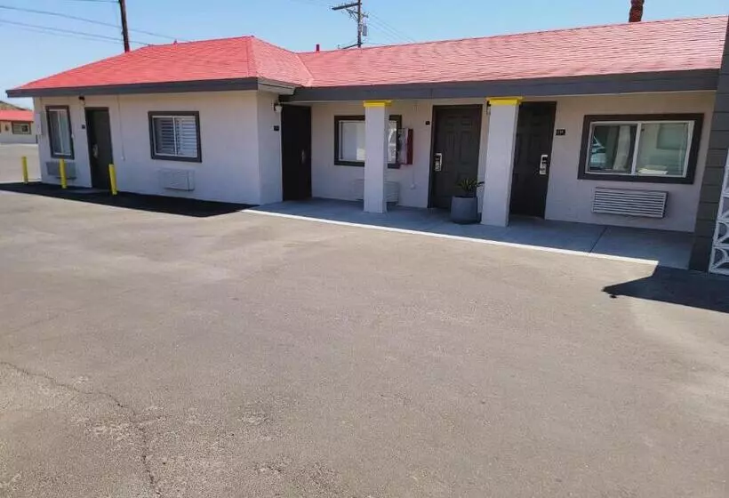 Hotelli Super 8 By Wyndham El Centro North