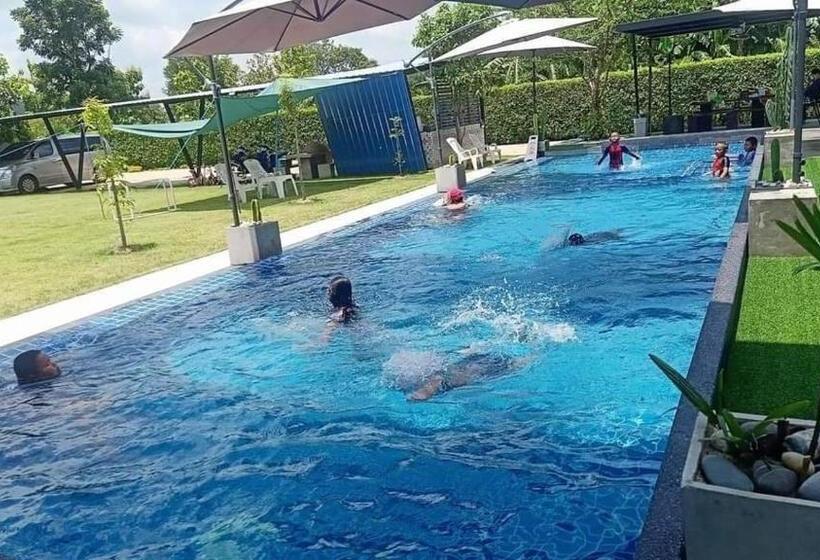 펜션 Family Pool View บ้านพักครอบครัวและสระว่ายน้ำ