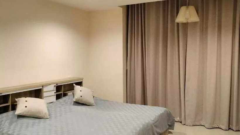 ペンション Family Pool View บ้านพักครอบครัวและสระว่ายน้ำ