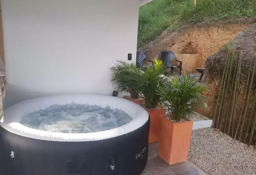ユースホステル Cabaña El Piju