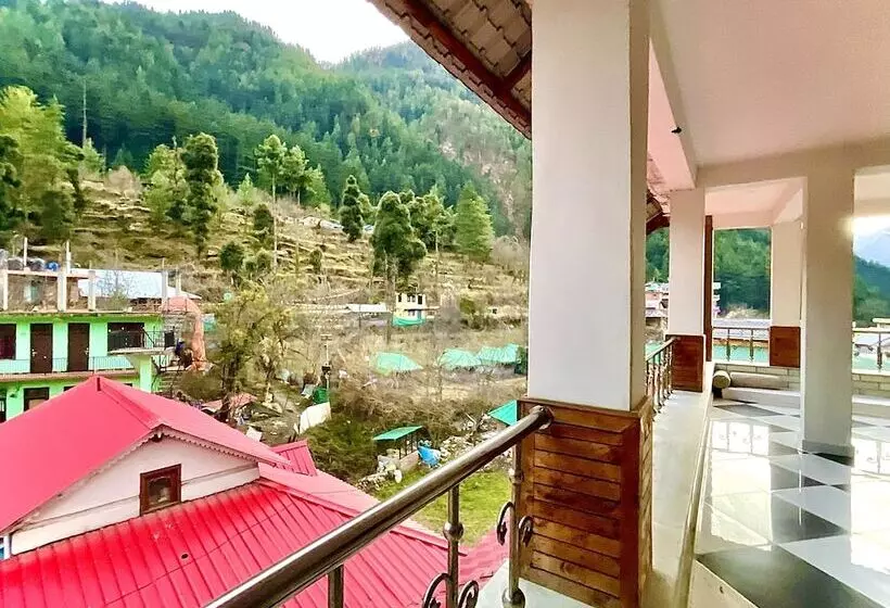 ユースホステル Diamond Valley X One Light Stays