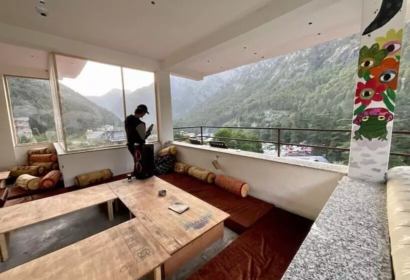 ユースホステル Diamond Valley X One Light Stays