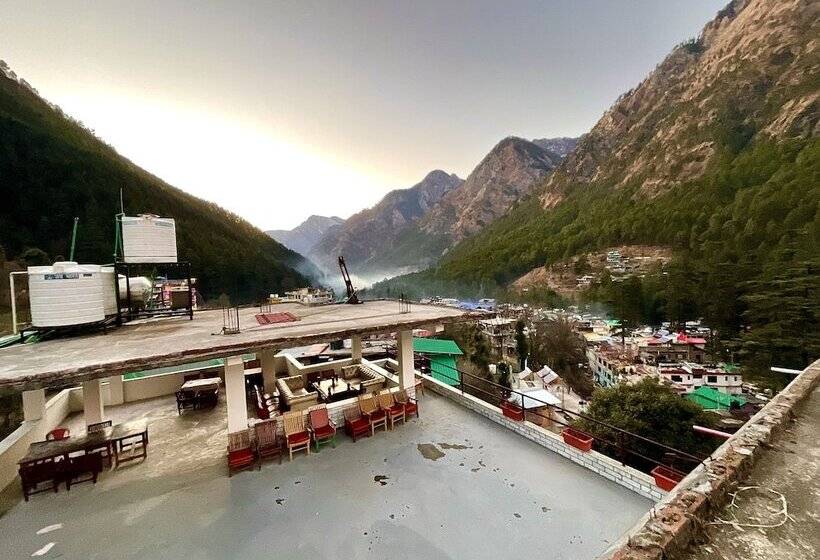 הוסטל Diamond Valley X One Light Stays