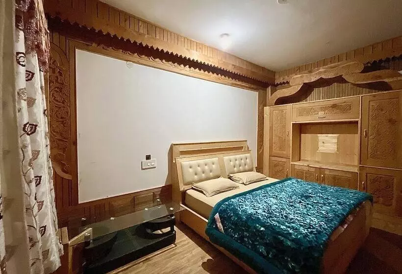 ユースホステル Diamond Valley X One Light Stays