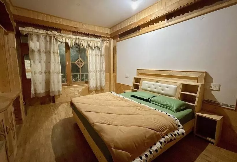 ユースホステル Diamond Valley X One Light Stays