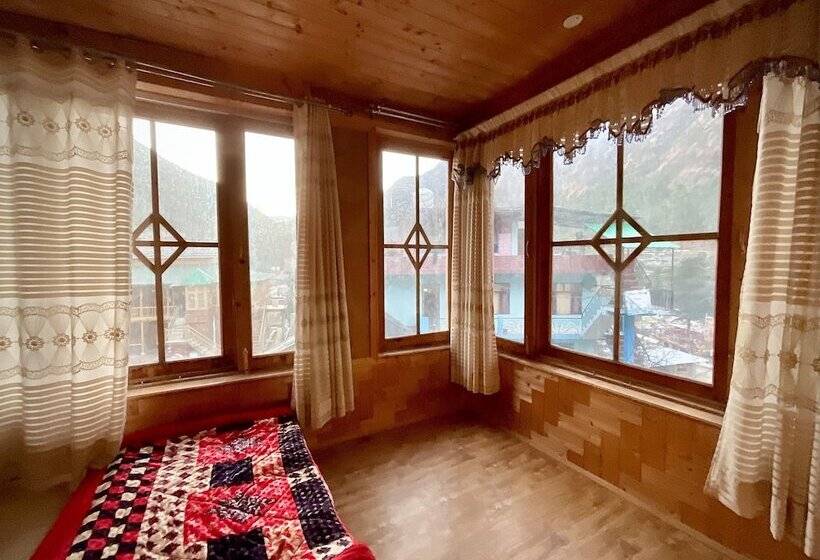 הוסטל Diamond Valley X One Light Stays