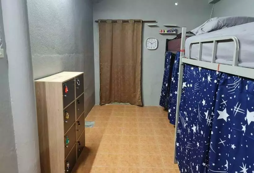 Almost Famous Hostel