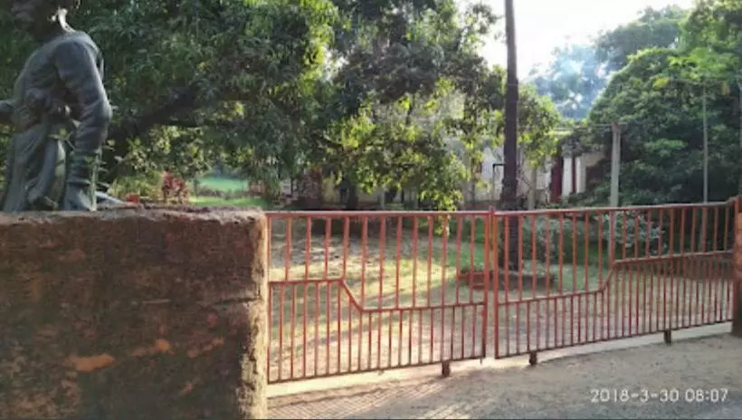 ベッドアンドブレックファースト Manjrekar Sindhudurg Holiday Resort