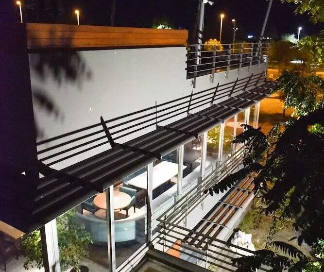 هتل Denizatı Plus