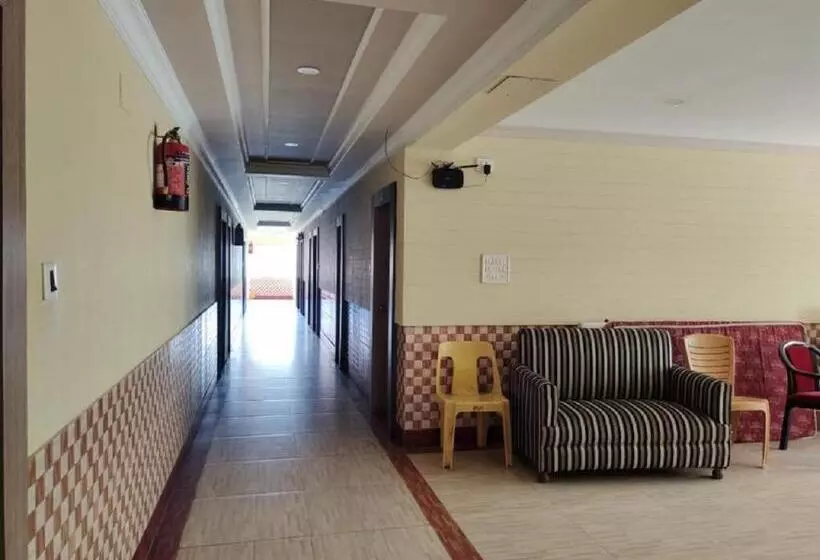ホテル New Classic Inn   New Digha
