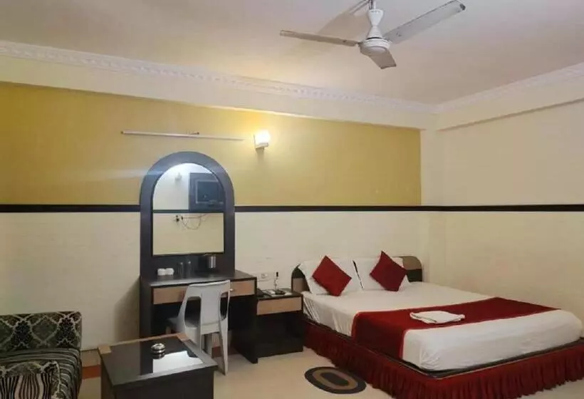 ホテル New Classic Inn   New Digha