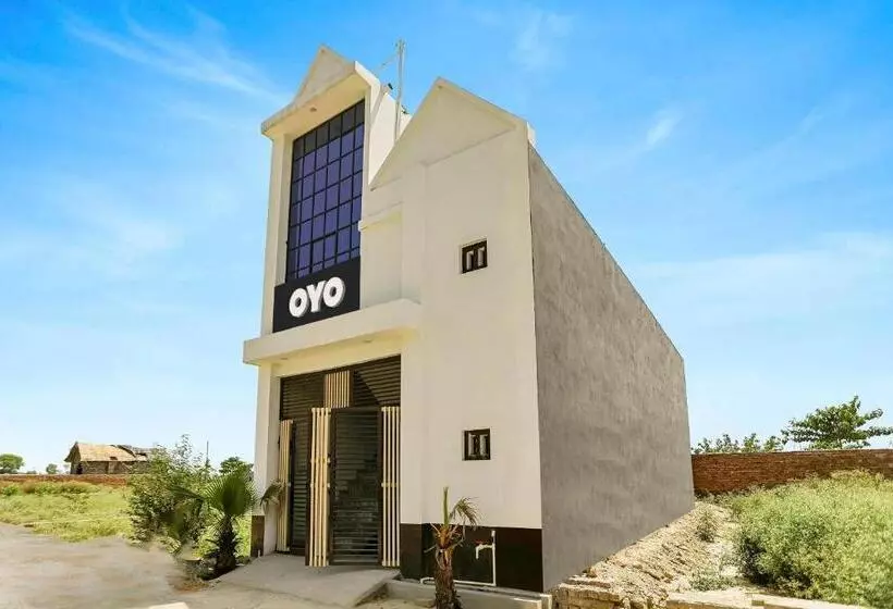 Hotelli Oyo Flagship 81043 Paradise Inn