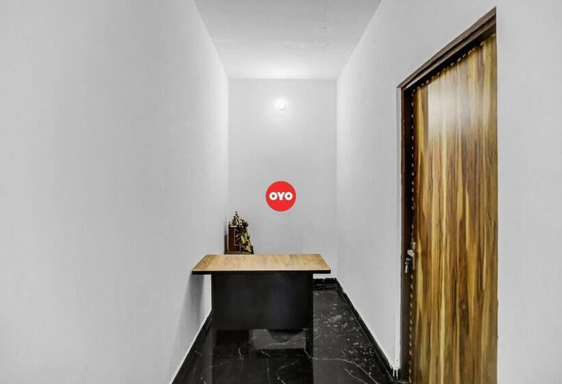 Отель Oyo Flagship 81043 Paradise Inn