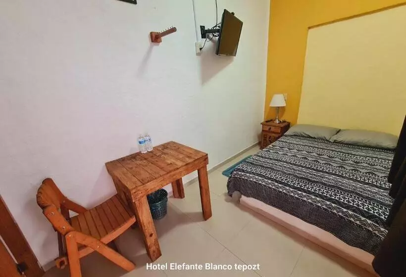 ペンション Hostal Del Elefante