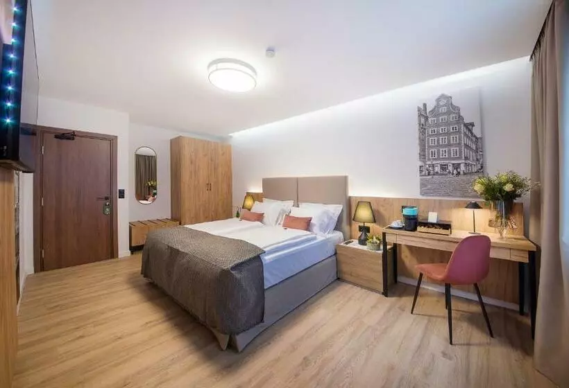 هاستل Gästehaus Zum Roten Hahn