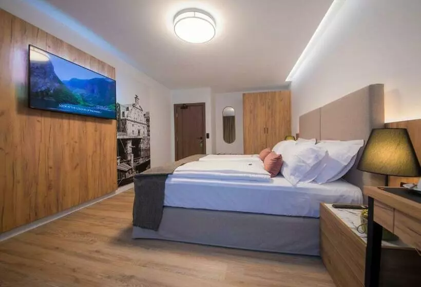 هاستل Gästehaus Zum Roten Hahn