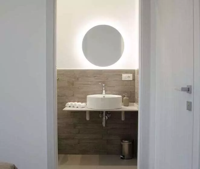 Aamiaismajoitus (B&B) Donna Elena Rooms