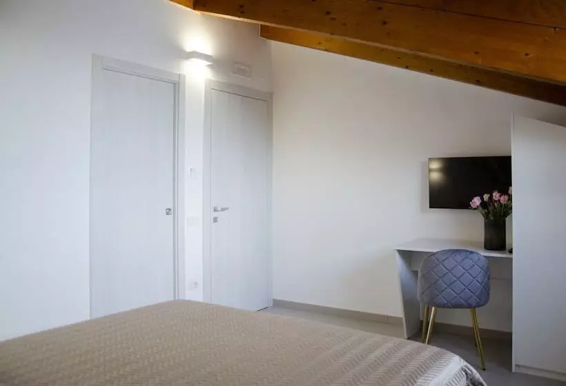 Aamiaismajoitus (B&B) Donna Elena Rooms