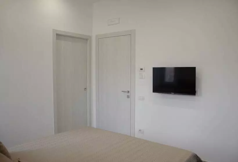 Aamiaismajoitus (B&B) Donna Elena Rooms