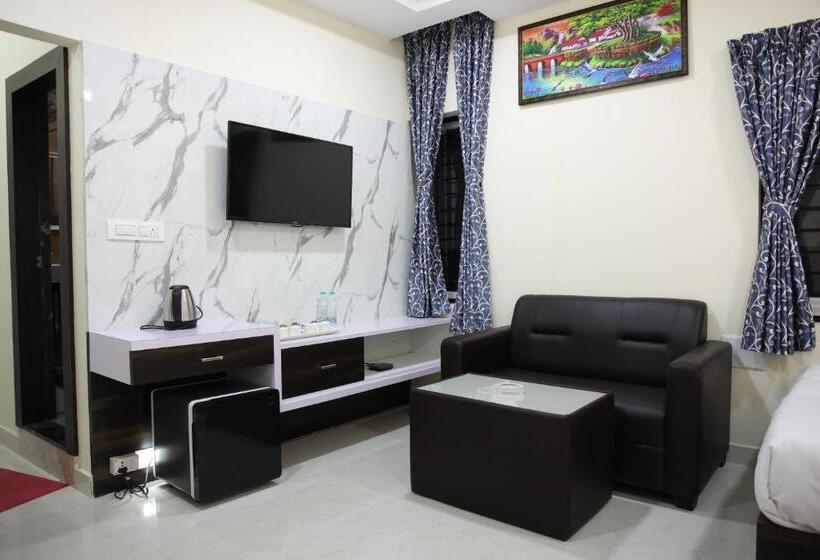 Hotel Sunshine International Boarding & Lodging