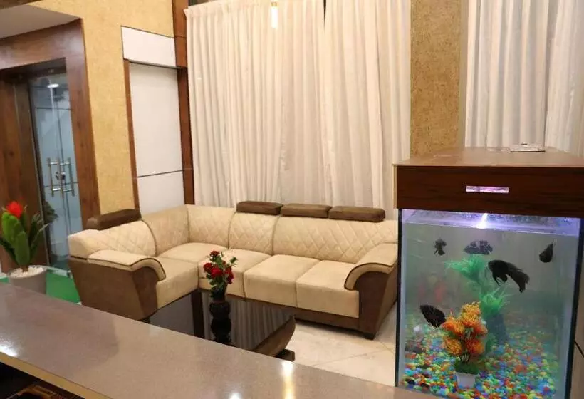 Hotelli Sunshine International Boarding & Lodging