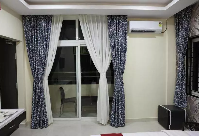 Hotelli Sunshine International Boarding & Lodging