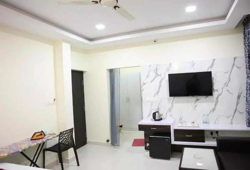 Hotelli Sunshine International Boarding & Lodging