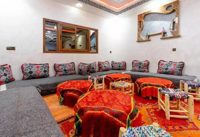 ペンション Riad Imnane Lodge