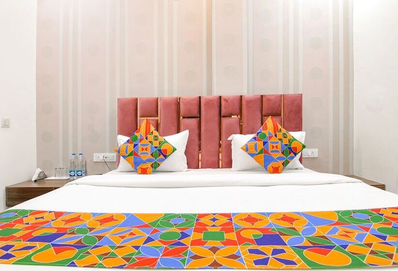 Fabhotel Yellow Leaf