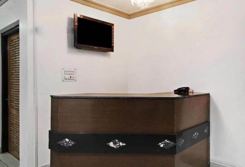 Hotel Oyo Flagship 81045 East Lodge