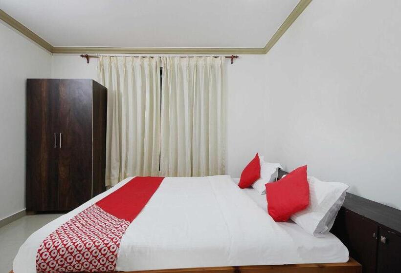 Hotel Oyo Flagship 81045 East Lodge