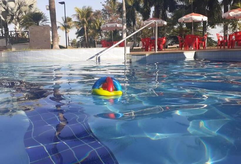 Náutico Flat Service Com Acesso Ao Clube Náutico E Café Da Manhã!