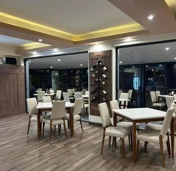 تختخواب و صبحانه Apartments & Restaurant Despina