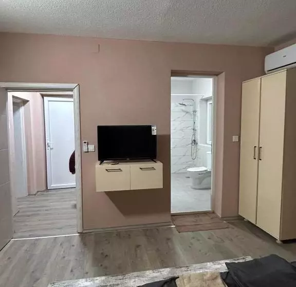 تختخواب و صبحانه Apartments & Restaurant Despina