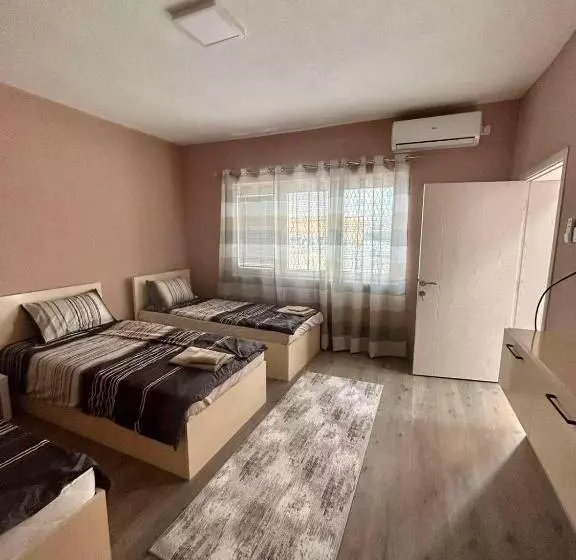 تختخواب و صبحانه Apartments & Restaurant Despina